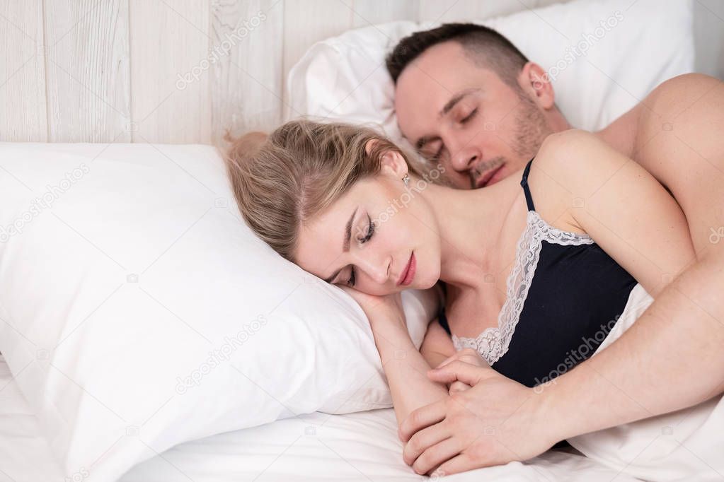 Çiftler İçin En İyi Erotik Ürünler ve İlişki Geliştirme Faydaları