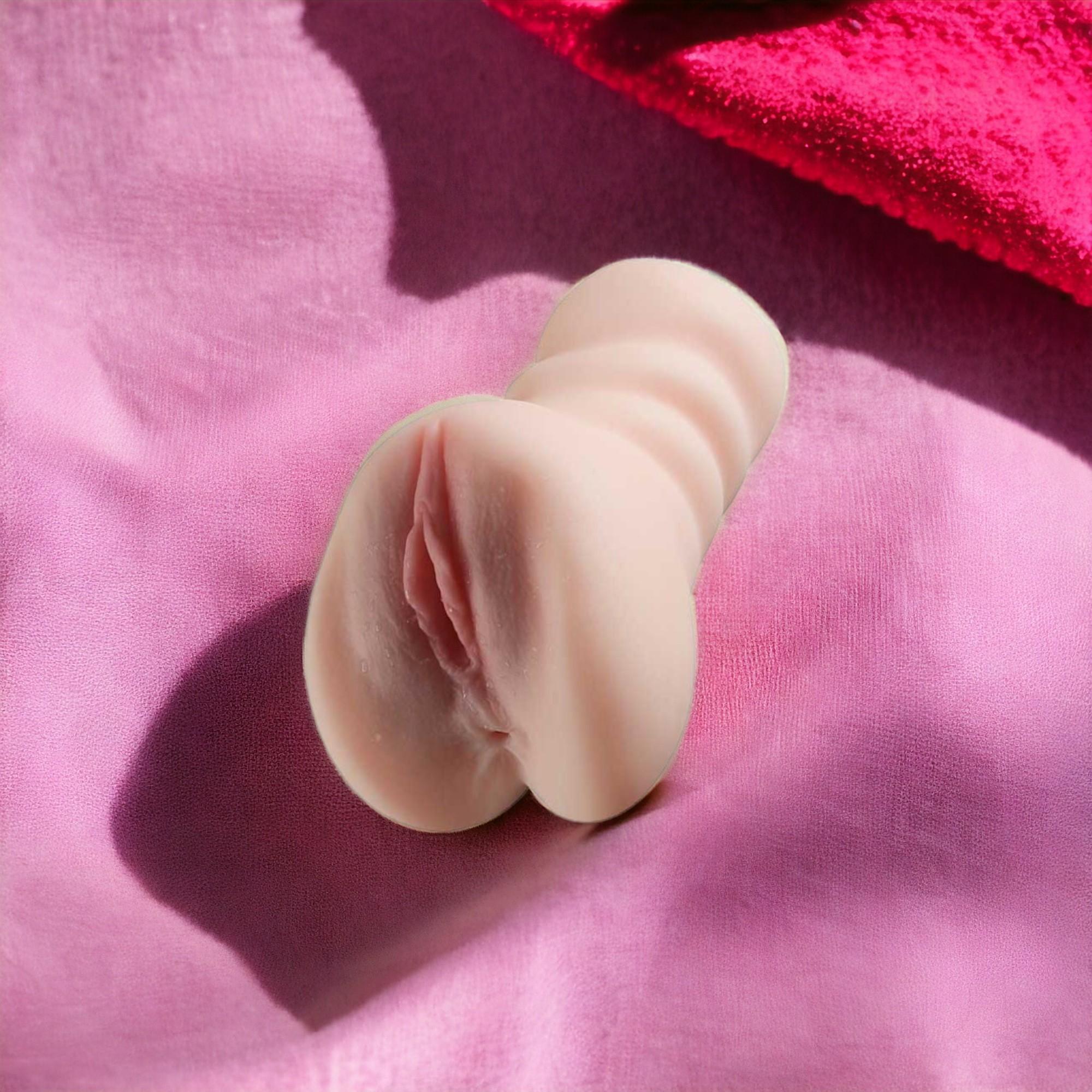 Çift Girişli Anal ve Vajinal Gerçekçi Mastürbatör - 18 CM